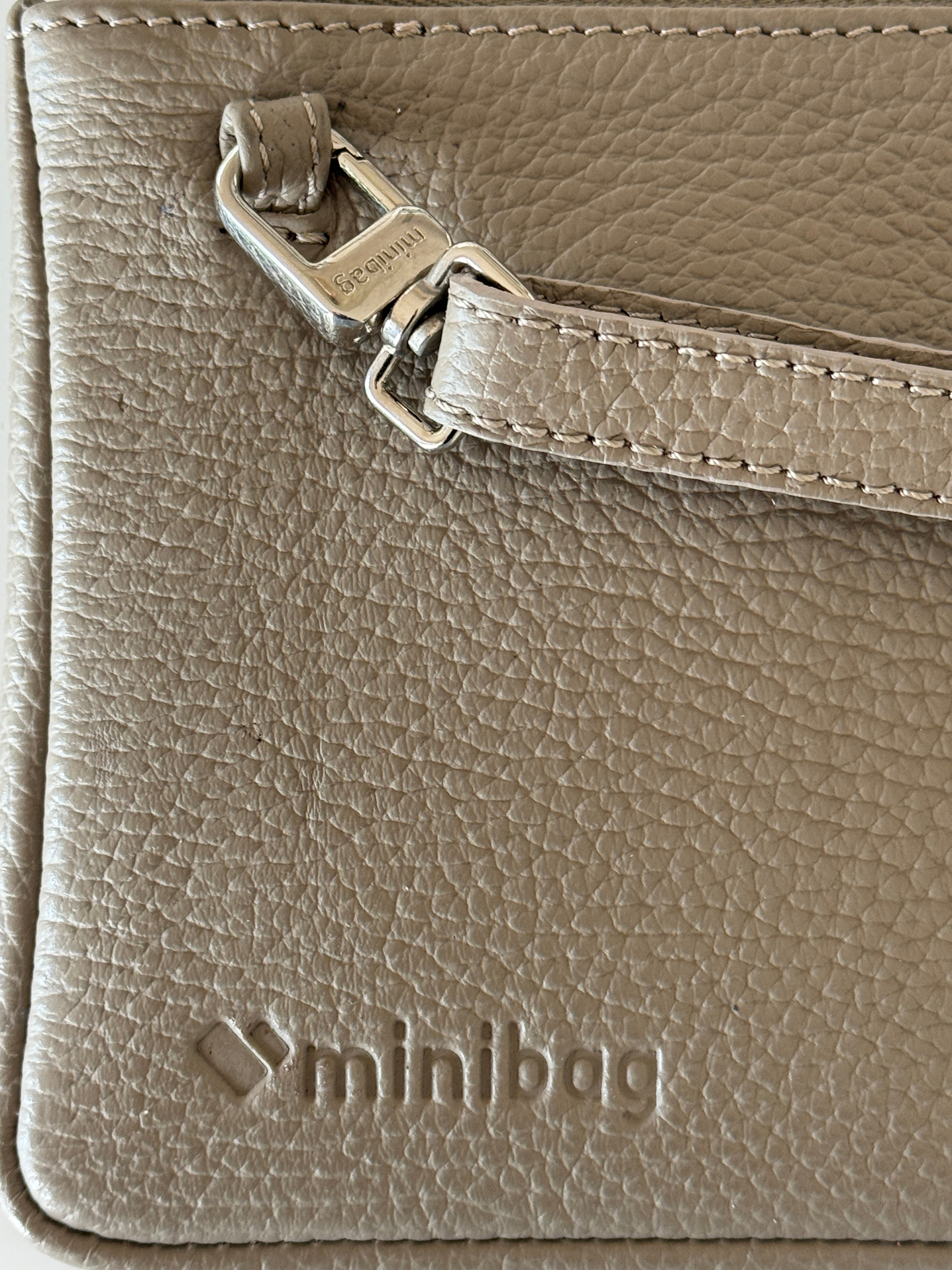 minibag taupe Smart bundle + gratis Schlüsselanhänger