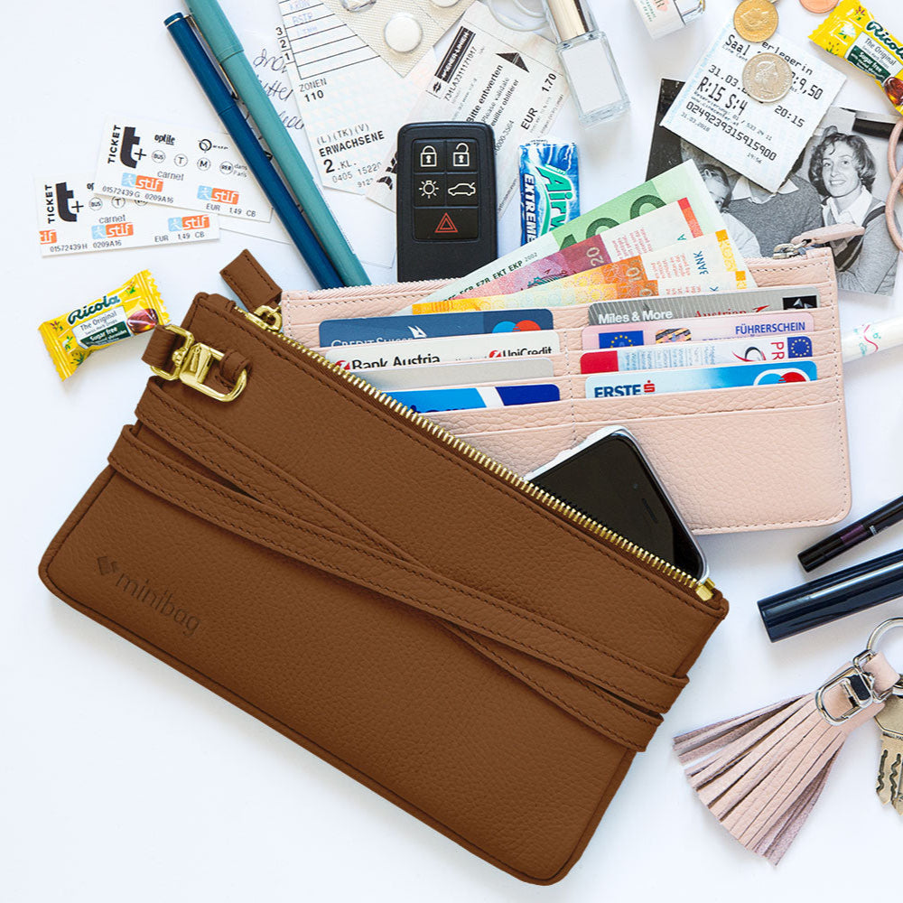 minibag cognac Edition GOLD, braune Ledertasche, braune Clutch, Wallet nude, Quaste nude, minibag, - kleine Tasche, handy tasche zum umhängen, Umhänge Ledertasche Damen, kleine taschen zum umhängen, kleine ledertasche zum umhängen, kleine tasche elegant, kleine handtasche damen leder