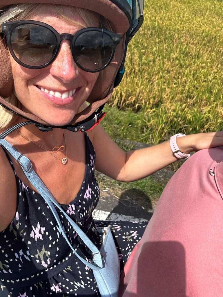 minibag, mini bag, kleine Tasche, Ledertasche, Crossbodytasche, Umhängetasche, Umhängetasche fürs Moped, Umhängetasche fürs Mofa, Umhängetasche fürs Rad