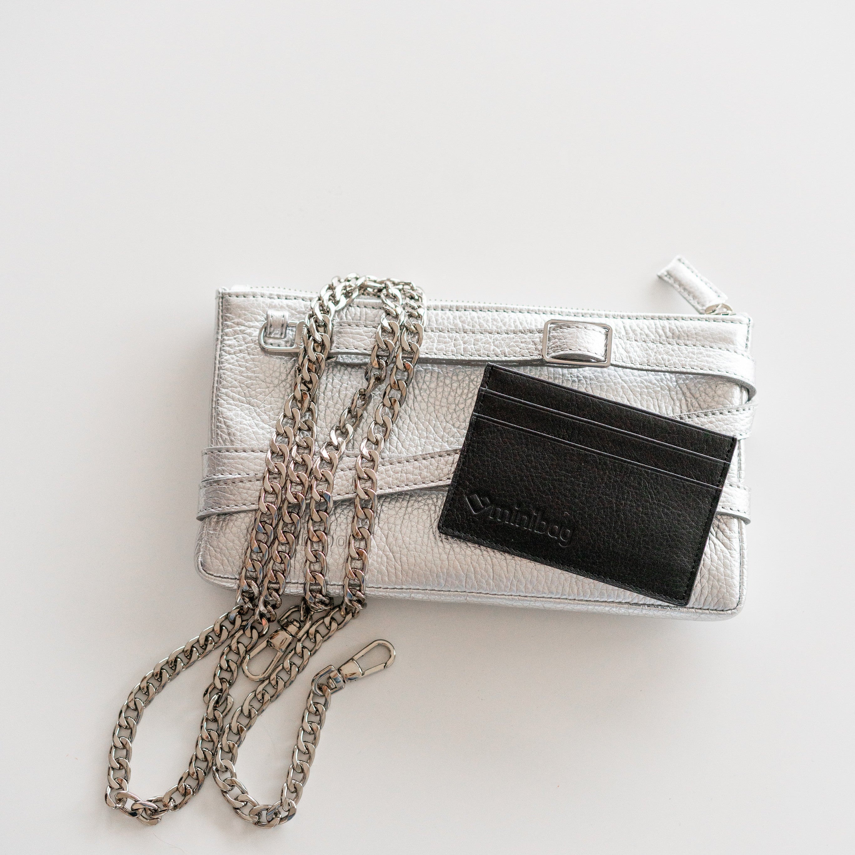 minibag in slber mit Kette, kleine tasche in silber mit kette
kleine tasche für den Ball, kleine tasche für die Hochzeit, Hochzeitstasche
