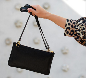 minibag black Edition GOLD, schwarze Ledertasche, goldener Zip, Geldtasche zum Umhängen, minibag